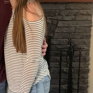 Black and white stripped off the shoulder